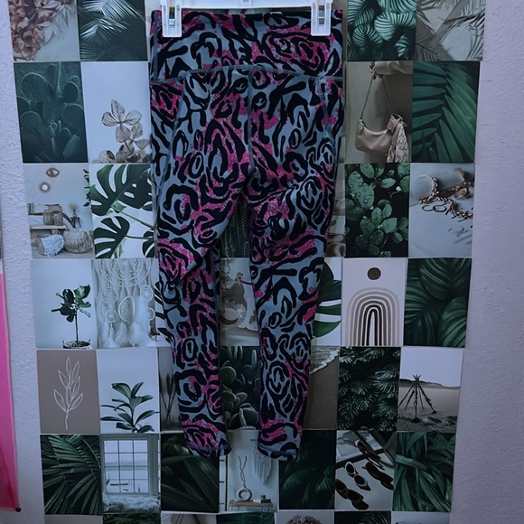 Pink and Black Patterned Leggings - Picture 3 of 4